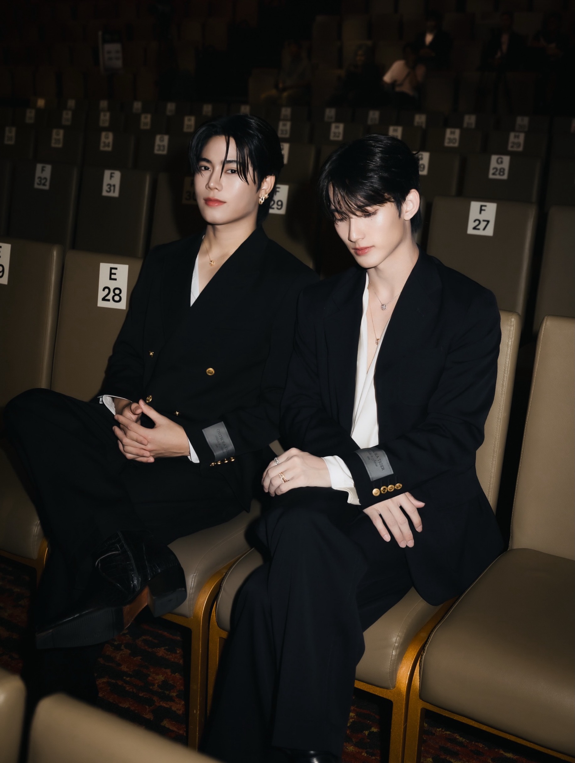 เฟริสท์ - ฉลองรัฐ นอบสำโรง