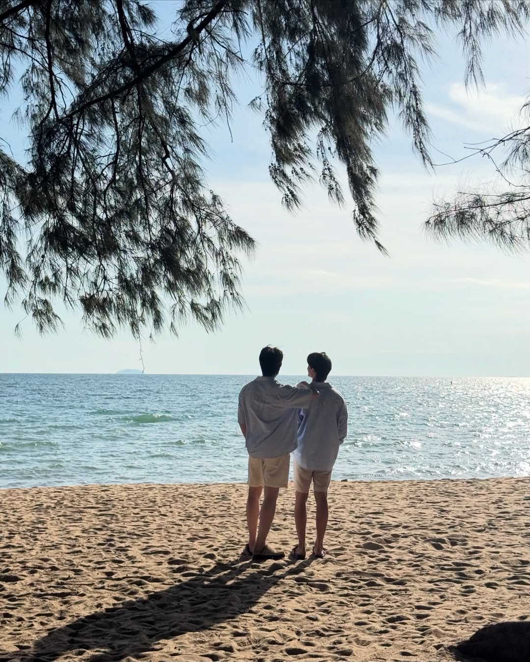 เฟริสท์ - ฉลองรัฐ นอบสำโรง