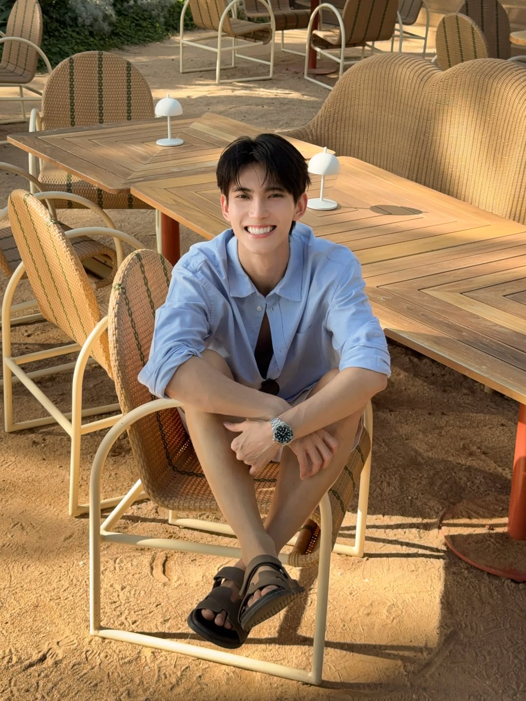 เฟริสท์ - ฉลองรัฐ นอบสำโรง