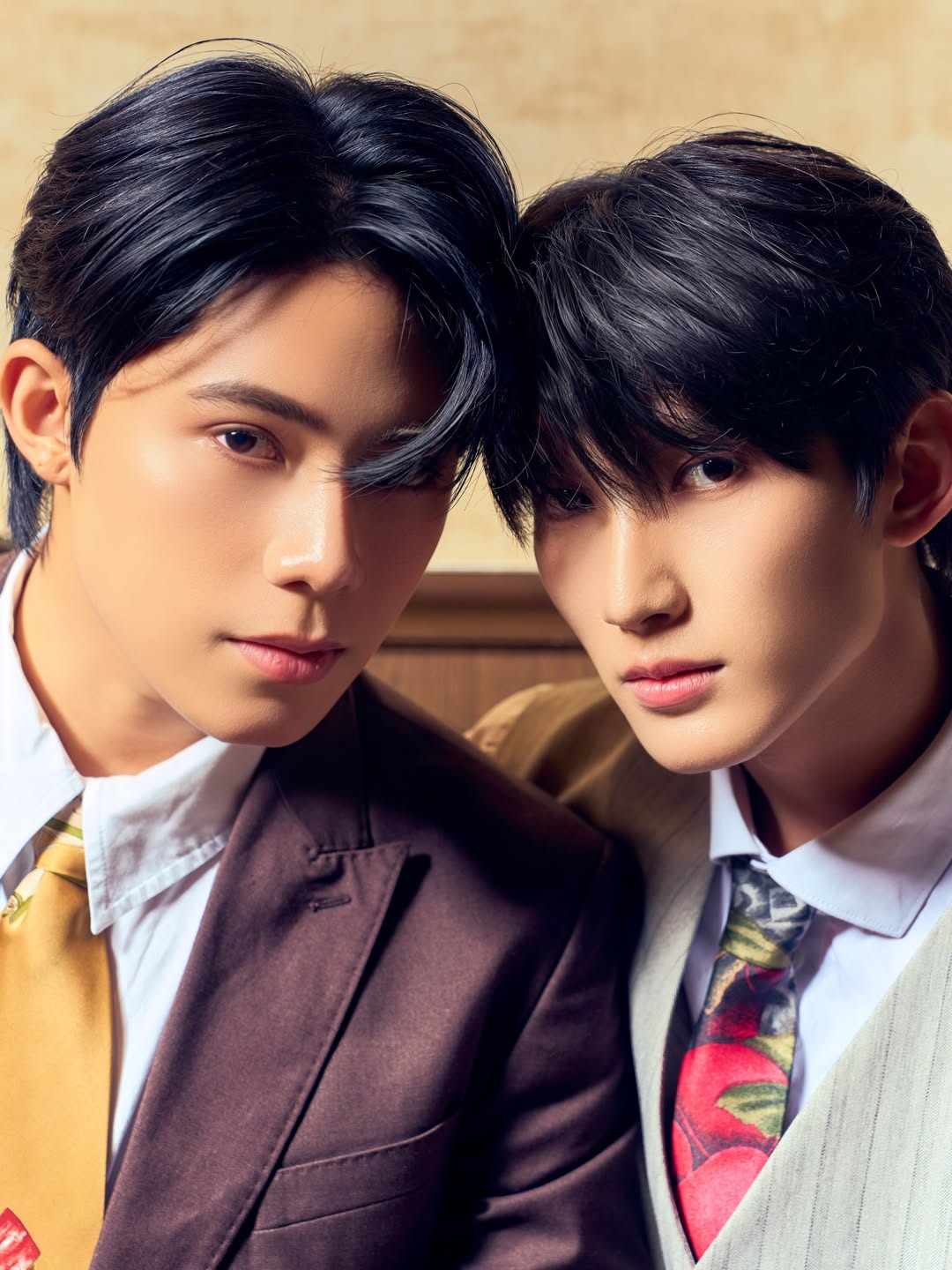 เฟริสท์ - ฉลองรัฐ นอบสำโรง