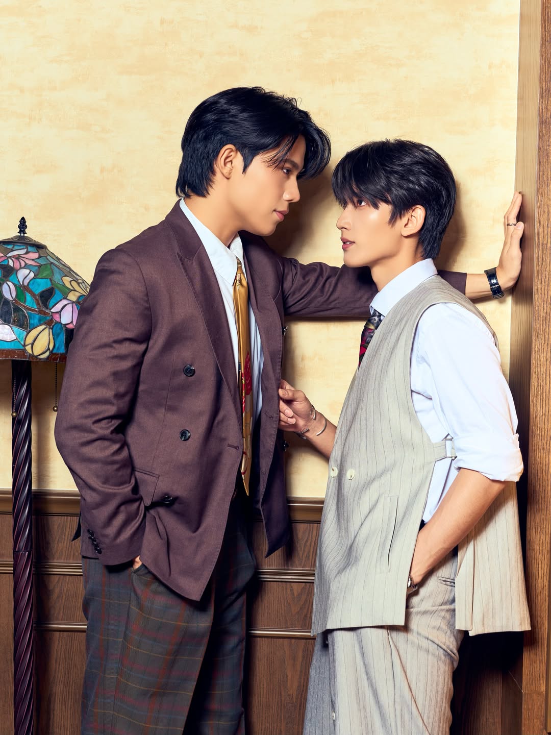 เฟริสท์ - ฉลองรัฐ นอบสำโรง