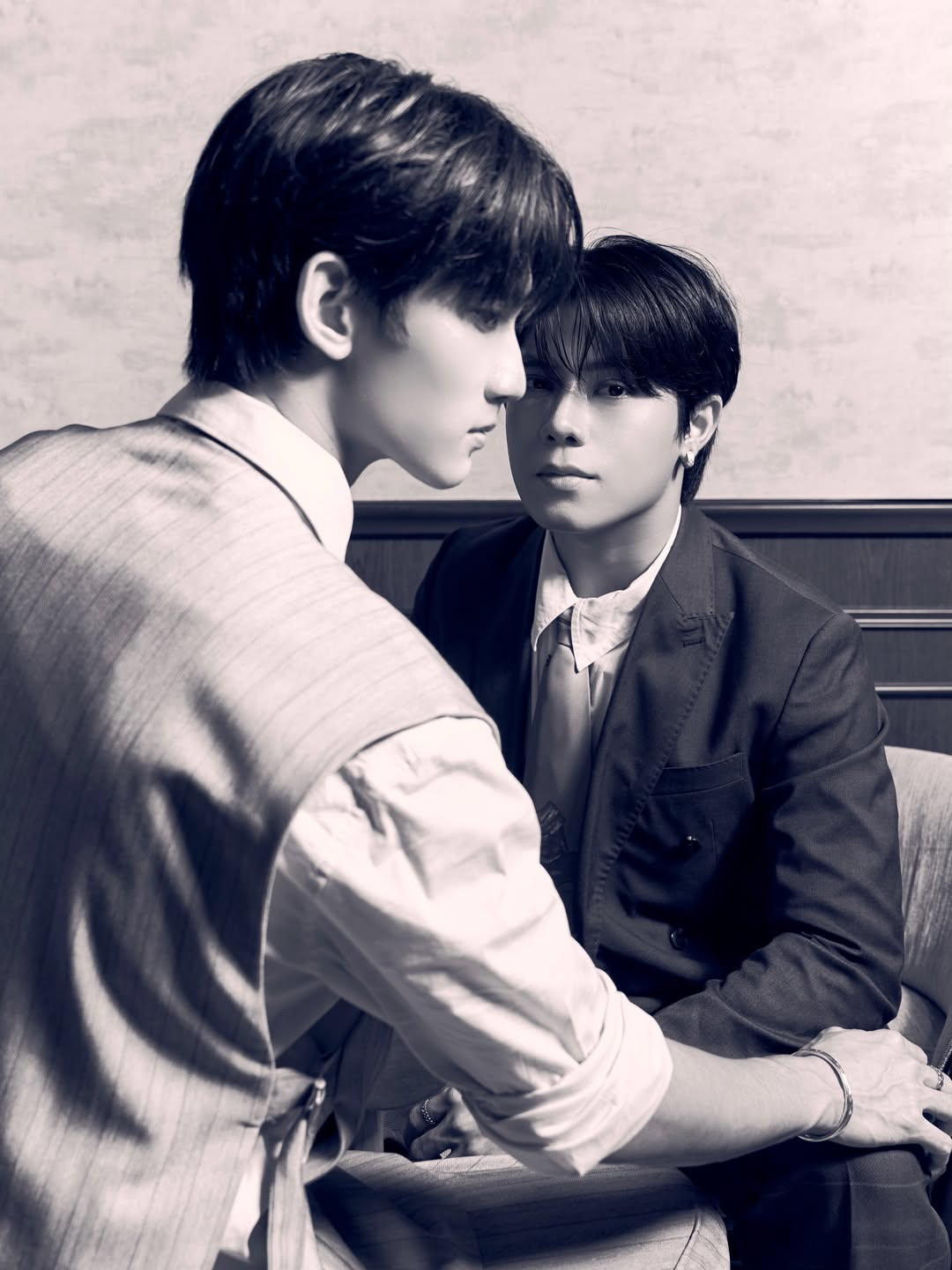 เฟริสท์ - ฉลองรัฐ นอบสำโรง