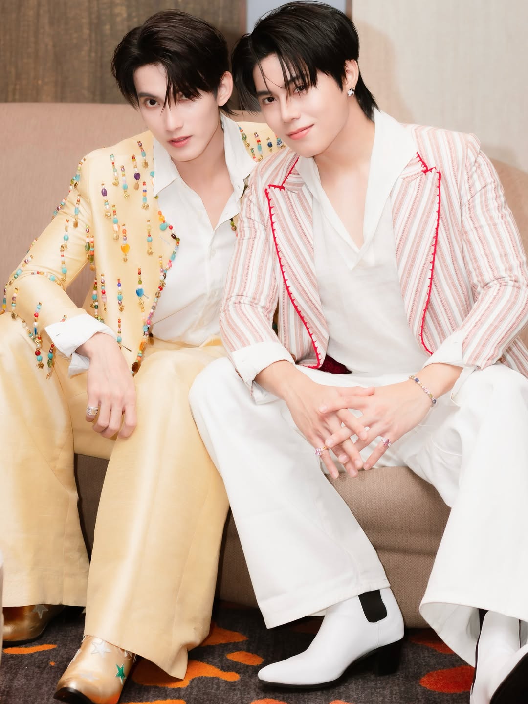 เฟริสท์ - ฉลองรัฐ นอบสำโรง