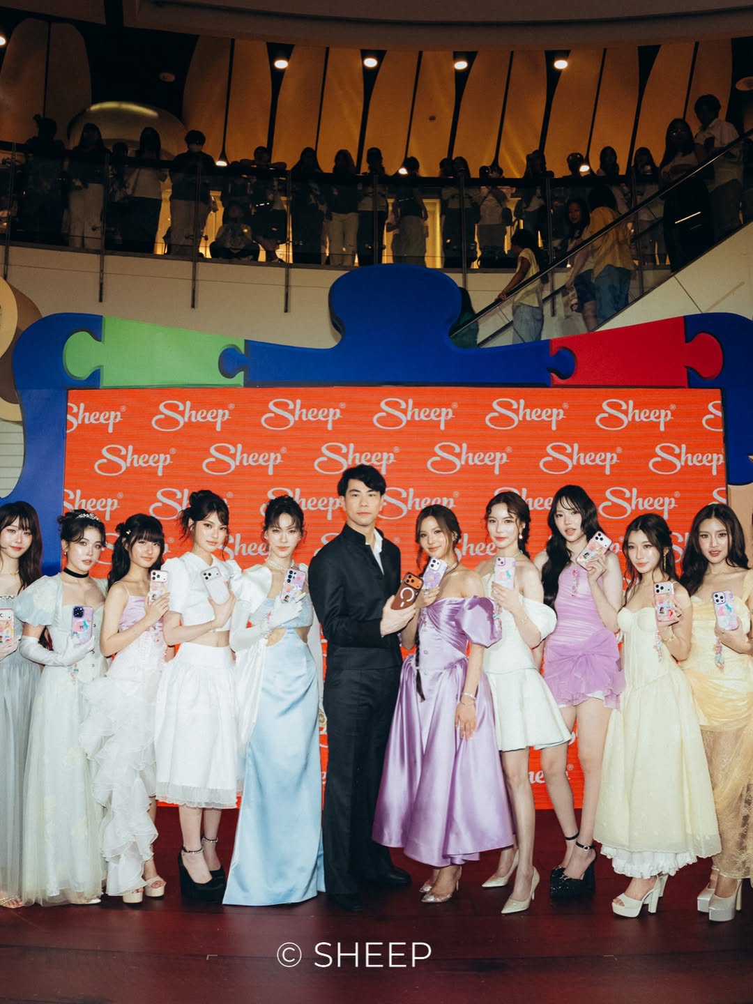 เฟริสท์ - ฉลองรัฐ นอบสำโรง
