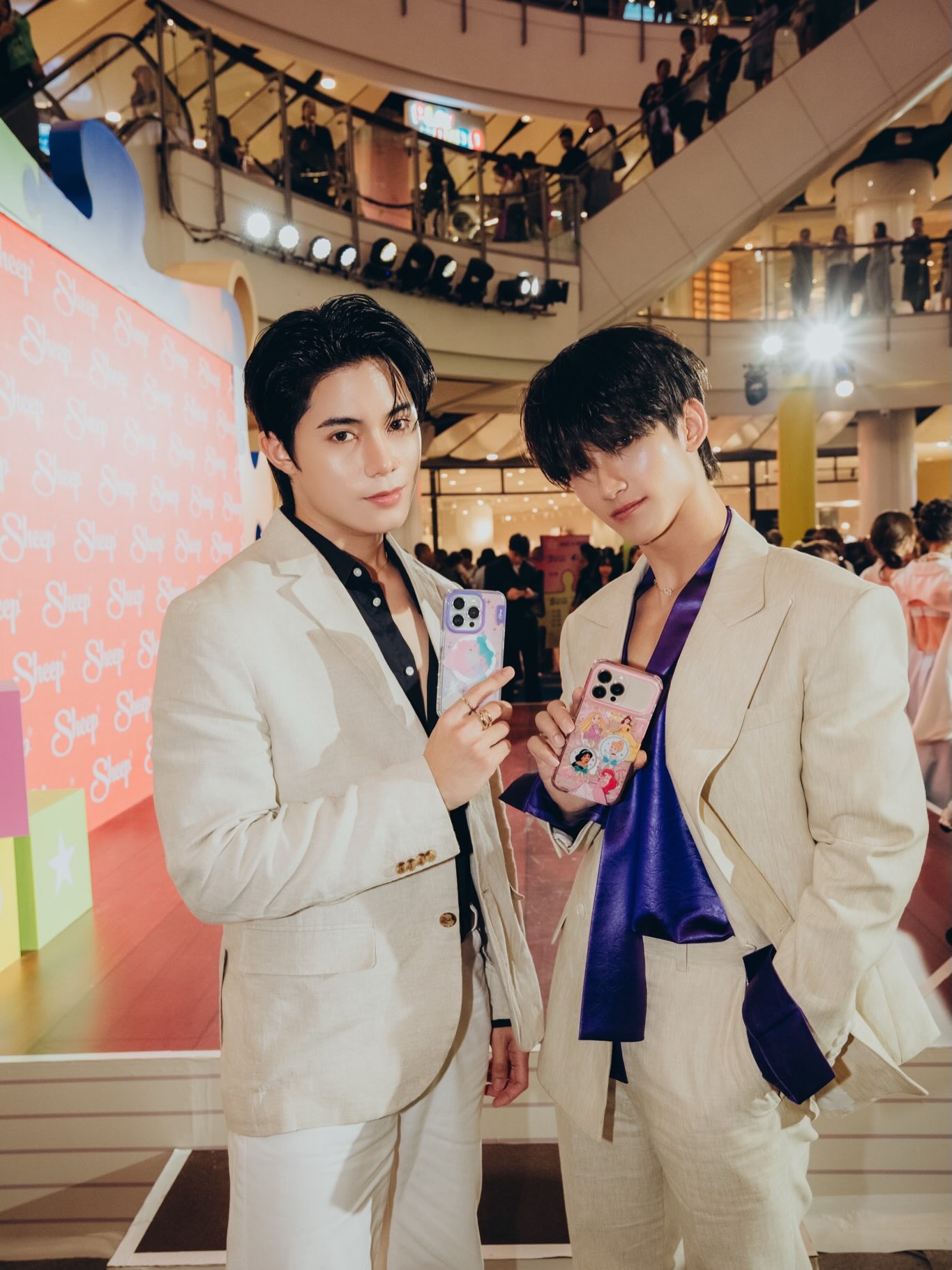 เฟริสท์ - ฉลองรัฐ นอบสำโรง