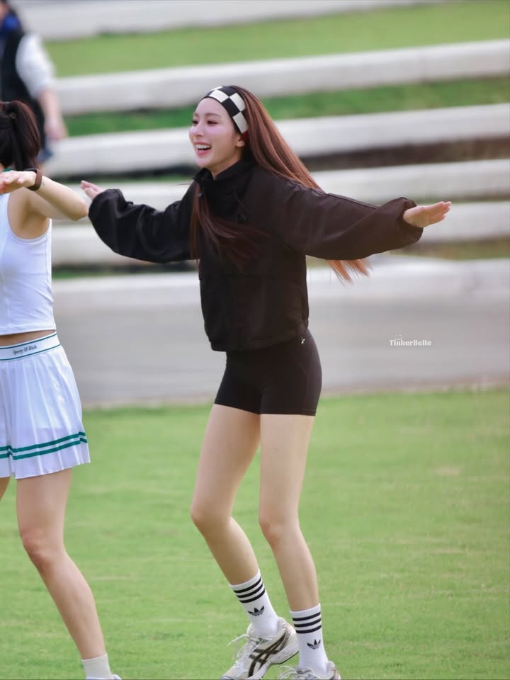 เอนจอย - ธิดารัตน์ ปรือทอง