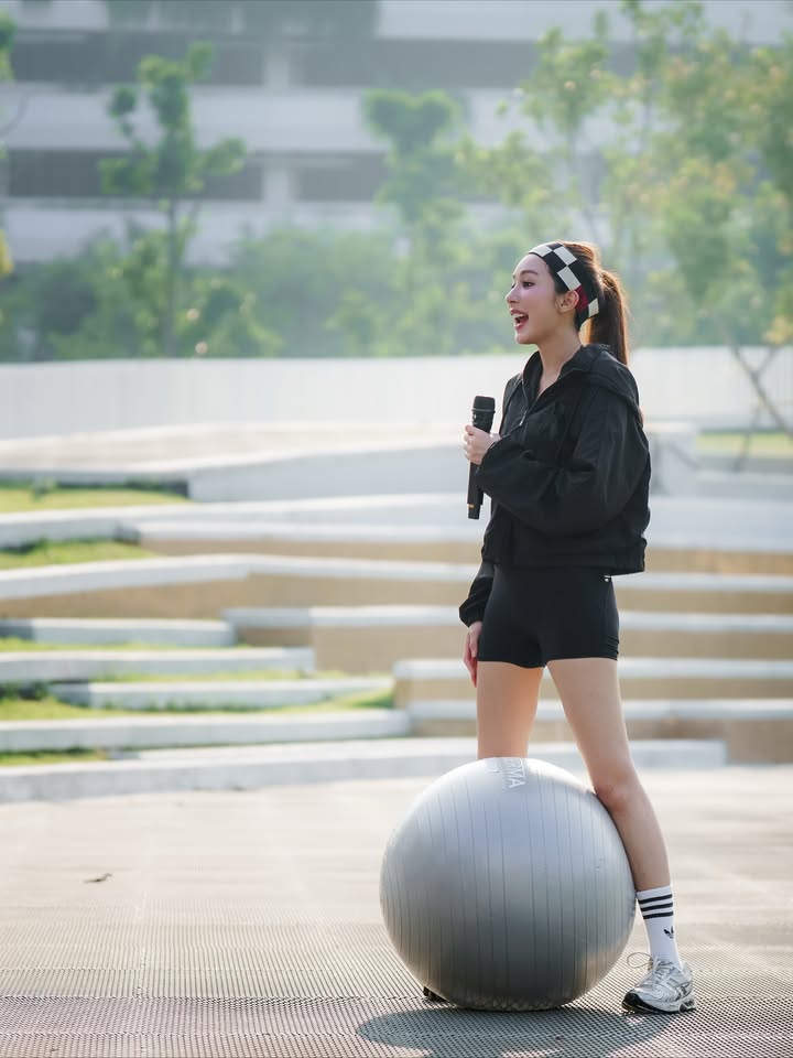 เอนจอย - ธิดารัตน์ ปรือทอง