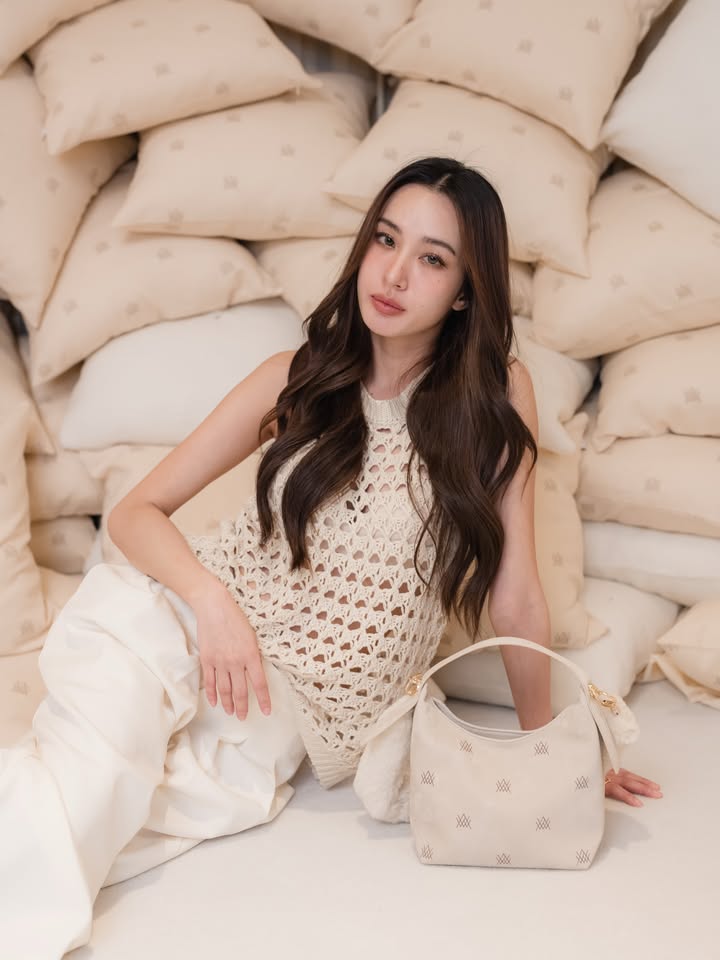 เอนจอย - ธิดารัตน์ ปรือทอง