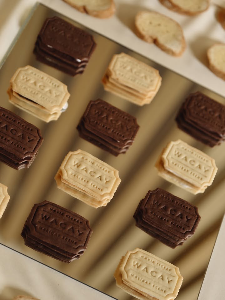 เอนจอย - ธิดารัตน์ ปรือทอง