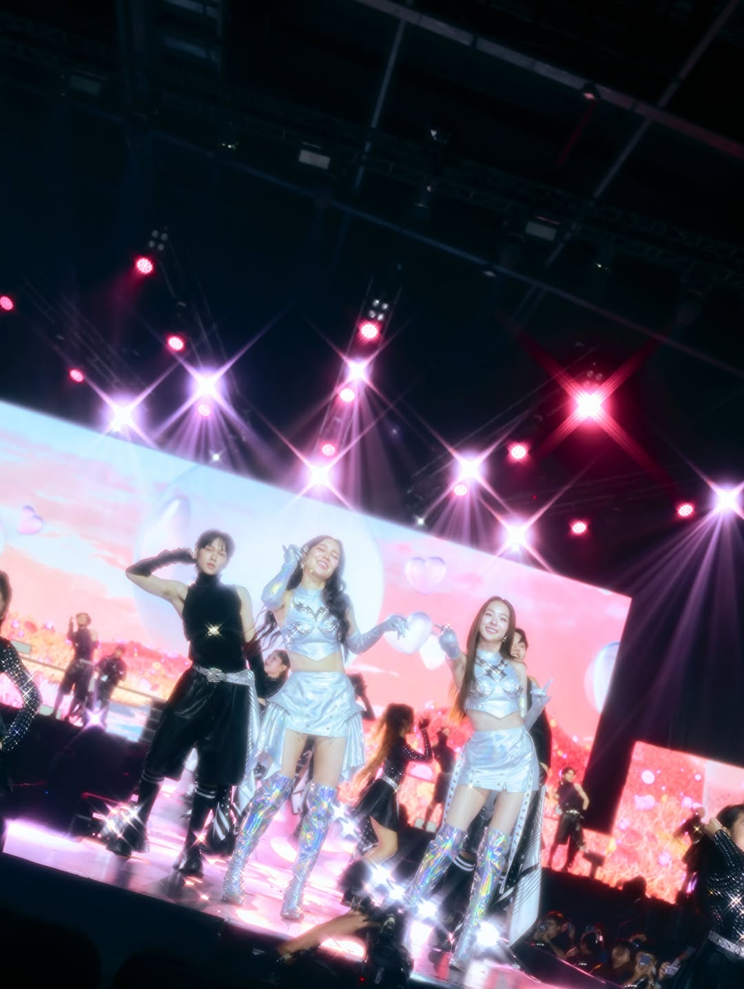 เอนจอย - ธิดารัตน์ ปรือทอง