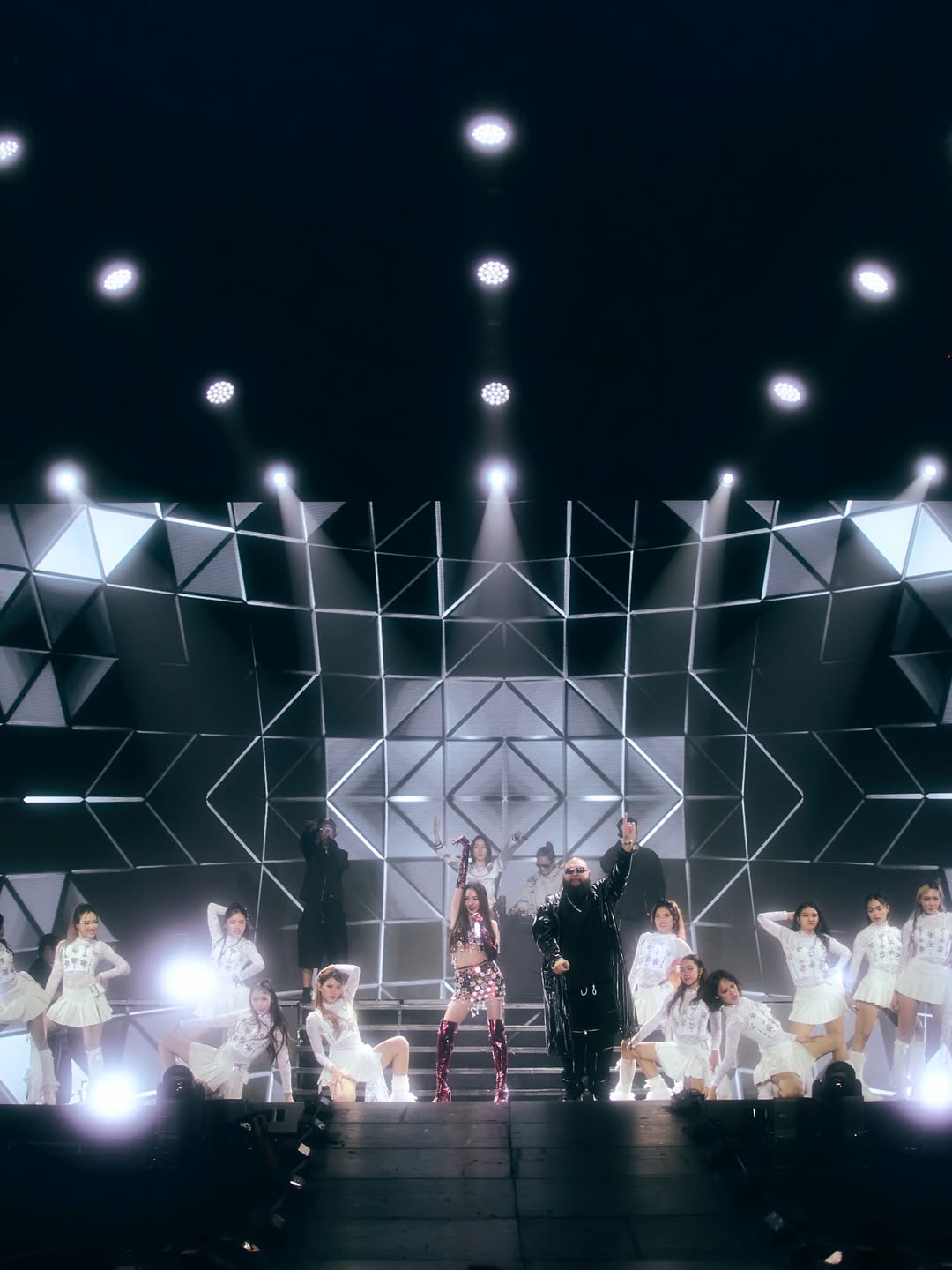 เอนจอย - ธิดารัตน์ ปรือทอง