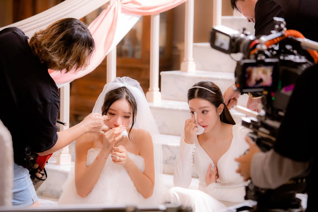 เอนจอย - ธิดารัตน์ ปรือทอง