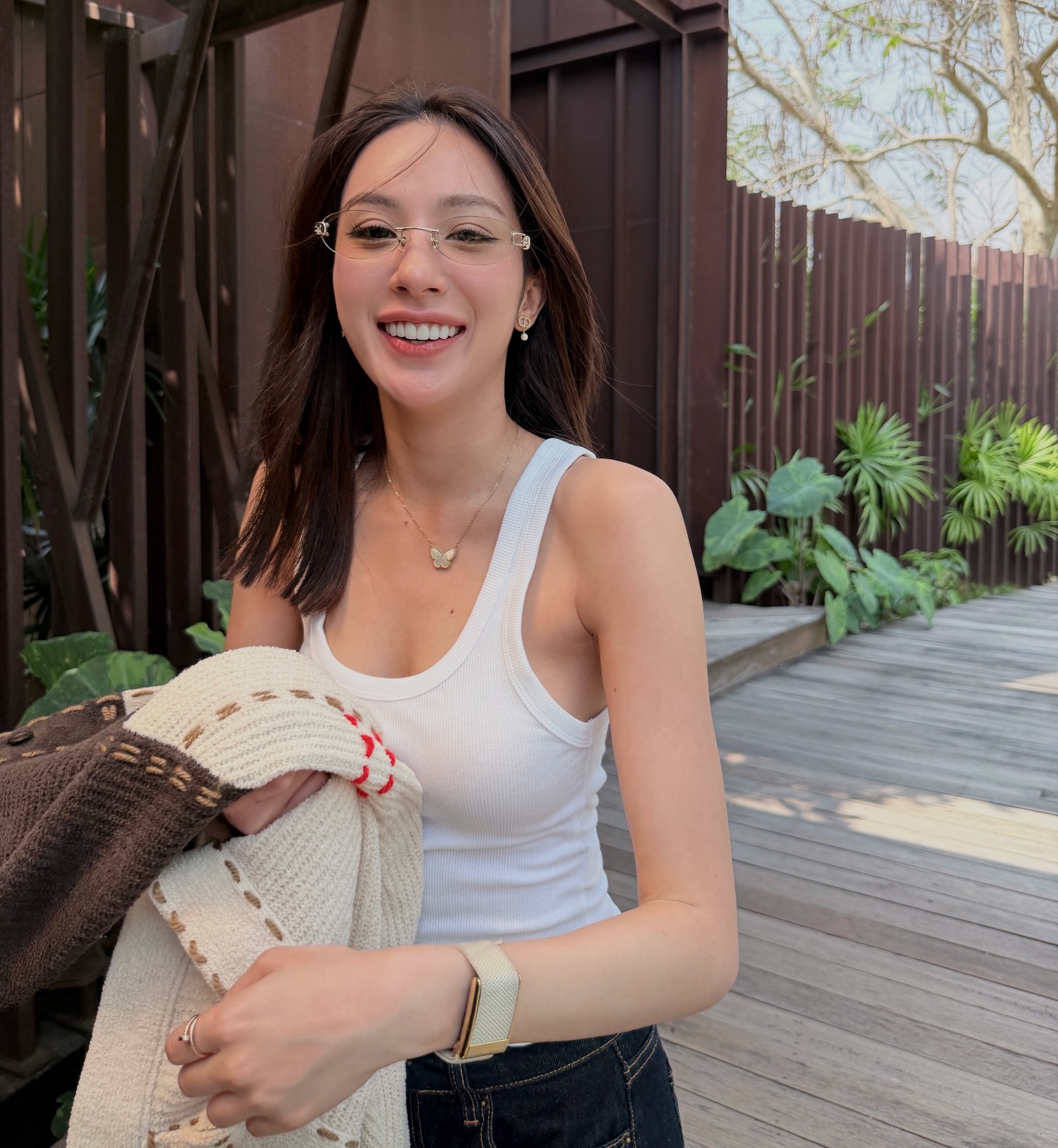 เอนจอย - ธิดารัตน์ ปรือทอง