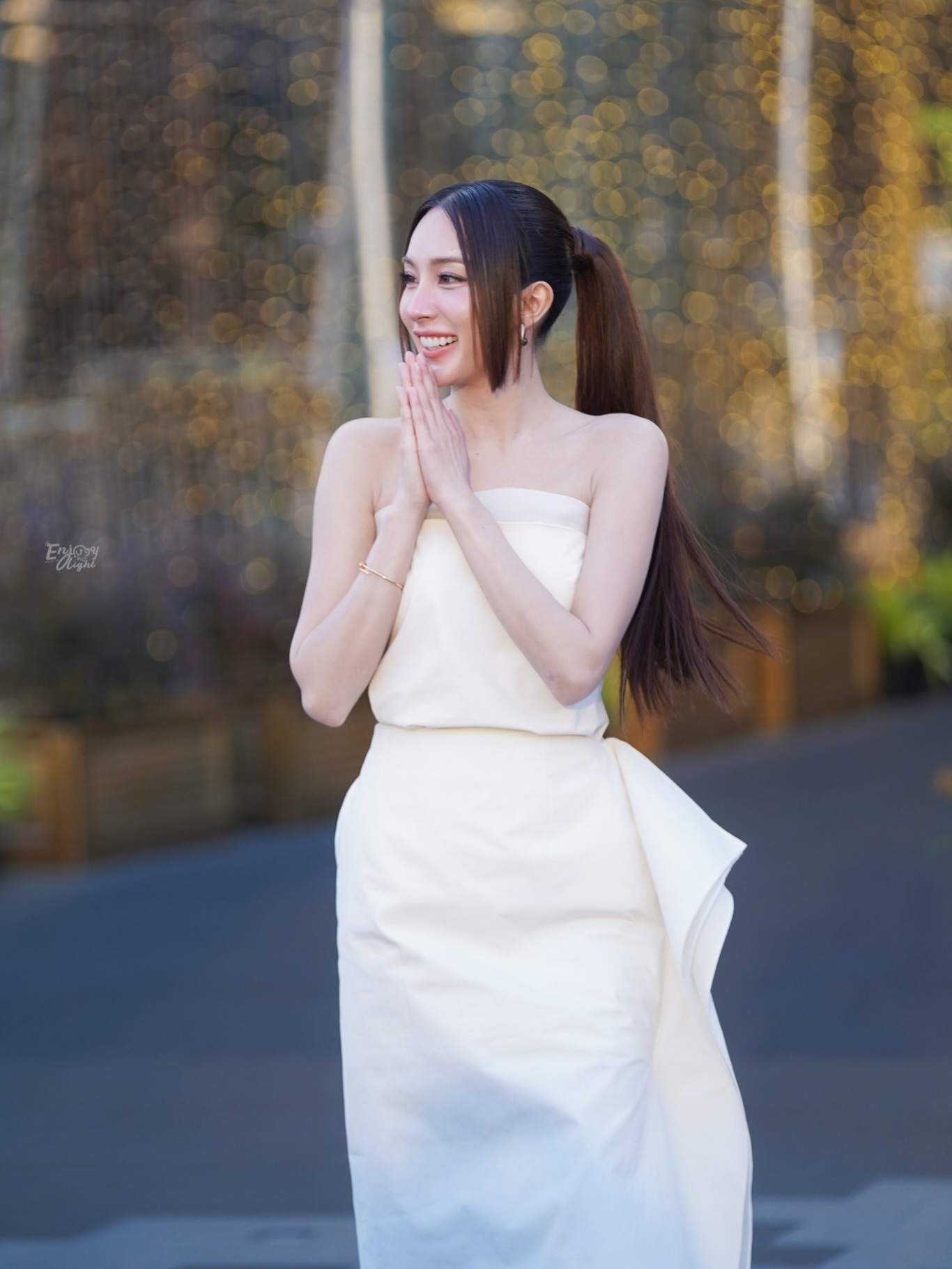 เอนจอย - ธิดารัตน์ ปรือทอง