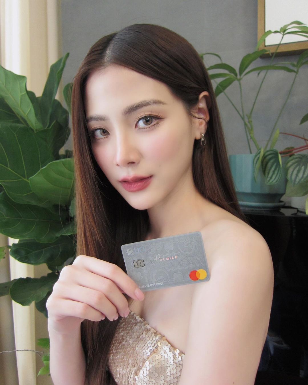 ใบเฟิร์น - พิมพ์ชนก ลือวิเศษไพบูลย์