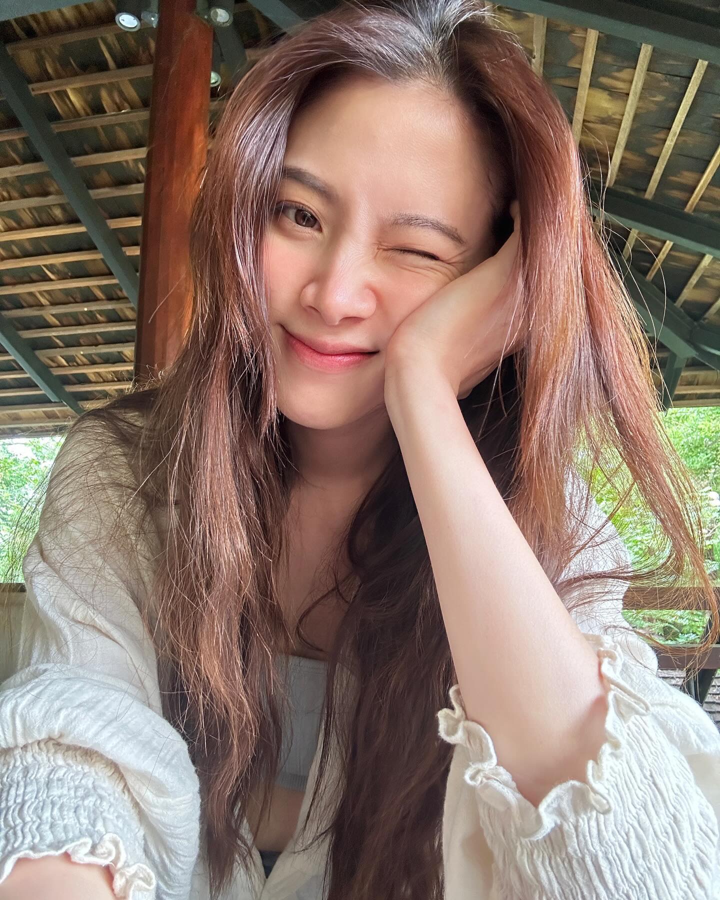ใบเฟิร์น - พิมพ์ชนก ลือวิเศษไพบูลย์
