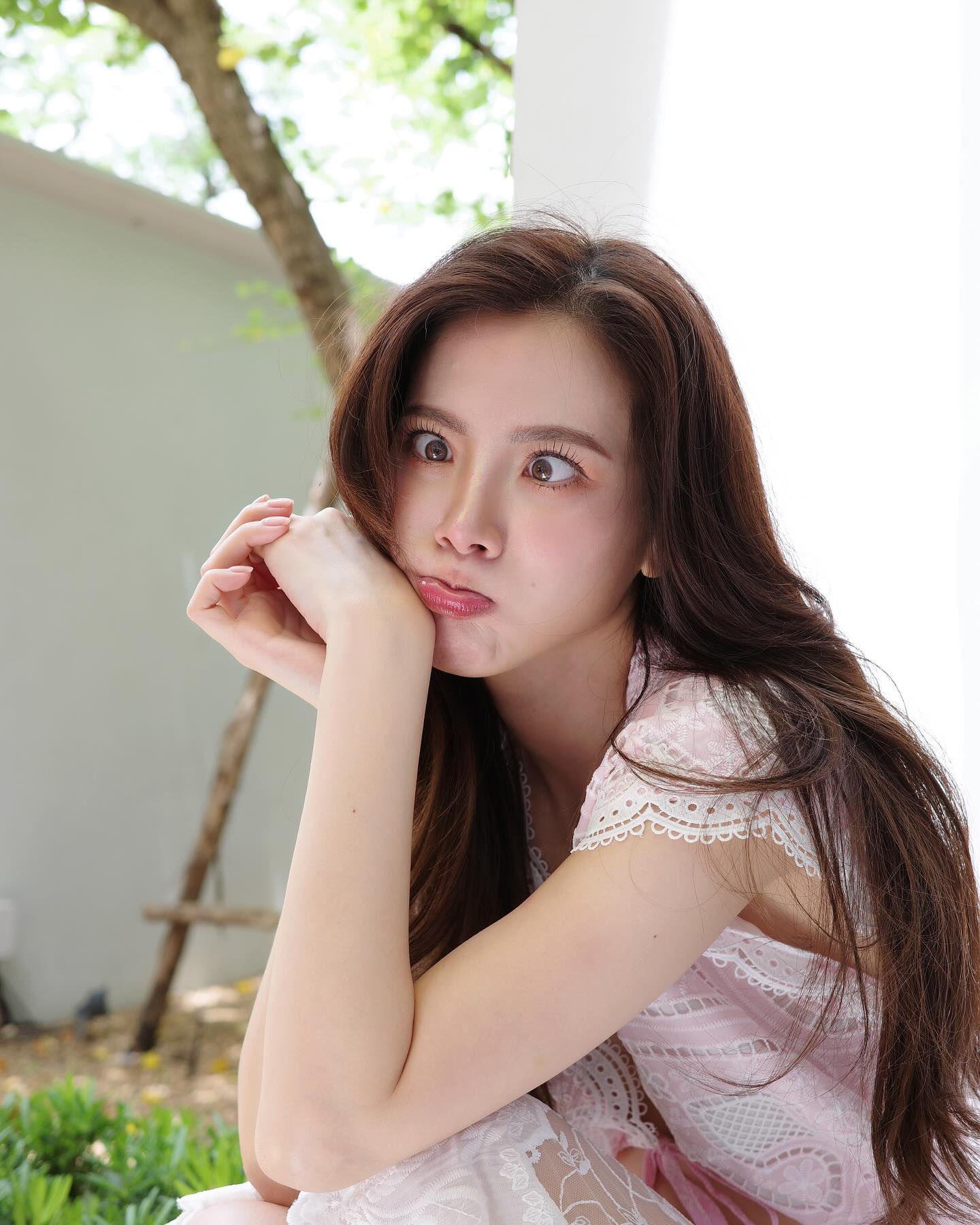 ใบเฟิร์น - พิมพ์ชนก ลือวิเศษไพบูลย์