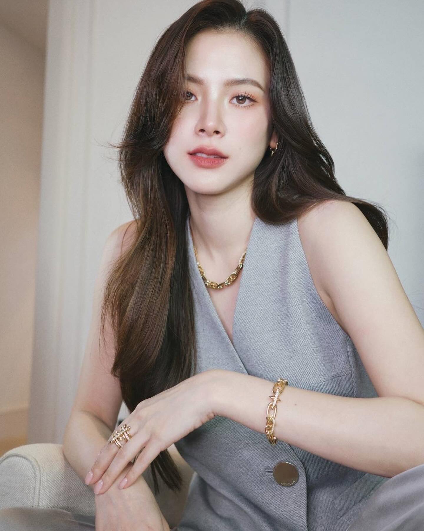 ใบเฟิร์น - พิมพ์ชนก ลือวิเศษไพบูลย์