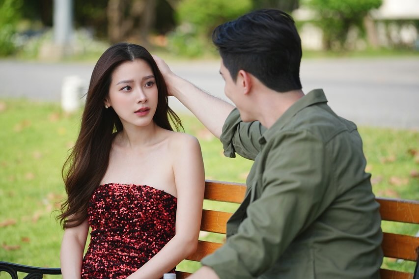 ใบเฟิร์น - พิมพ์ชนก ลือวิเศษไพบูลย์