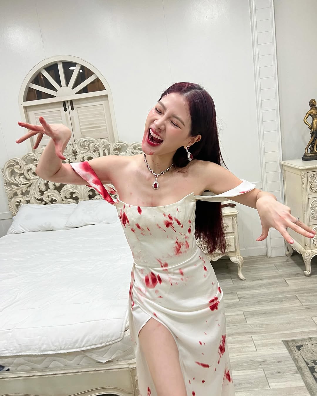ใบเฟิร์น - พิมพ์ชนก ลือวิเศษไพบูลย์