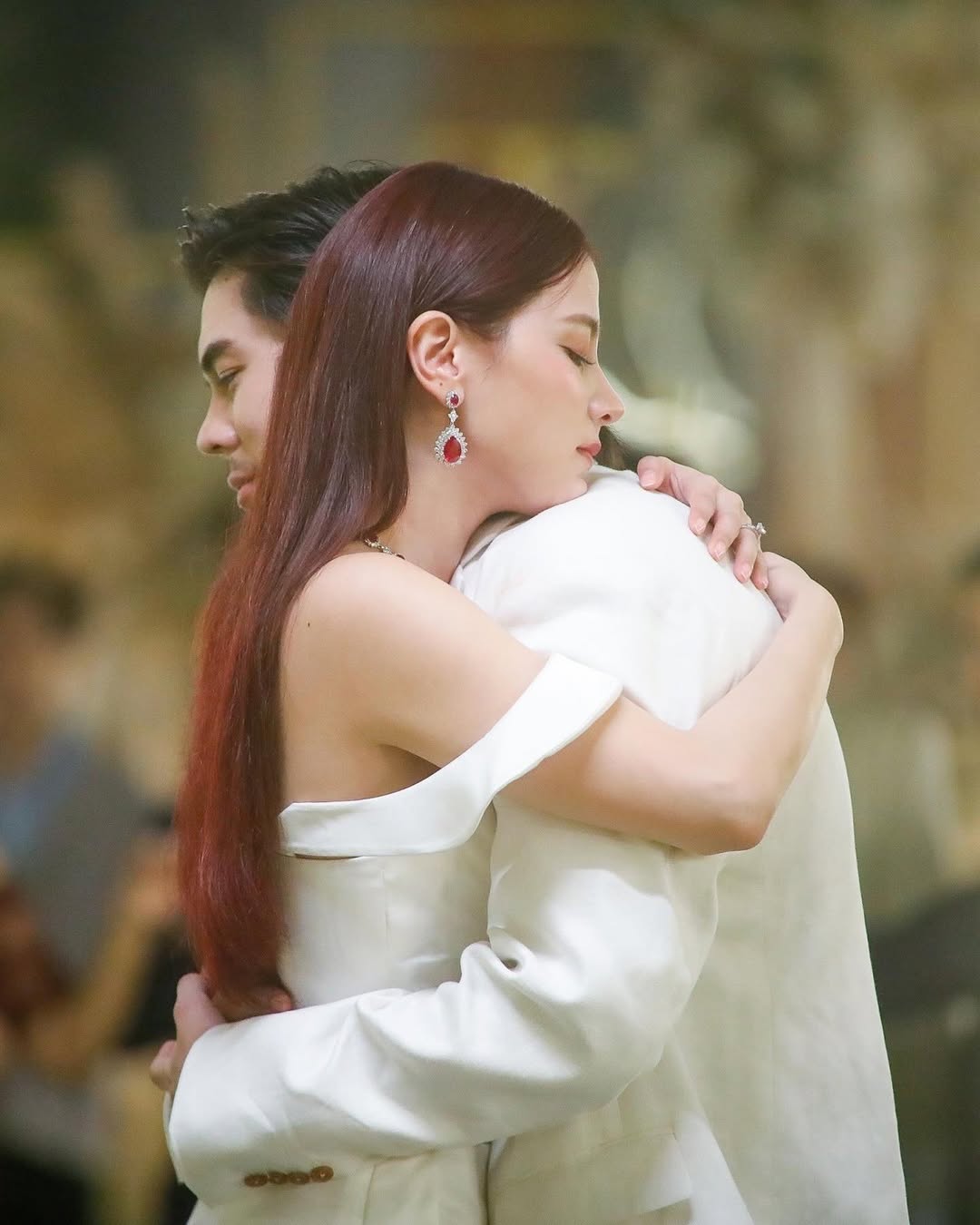 ใบเฟิร์น - พิมพ์ชนก ลือวิเศษไพบูลย์