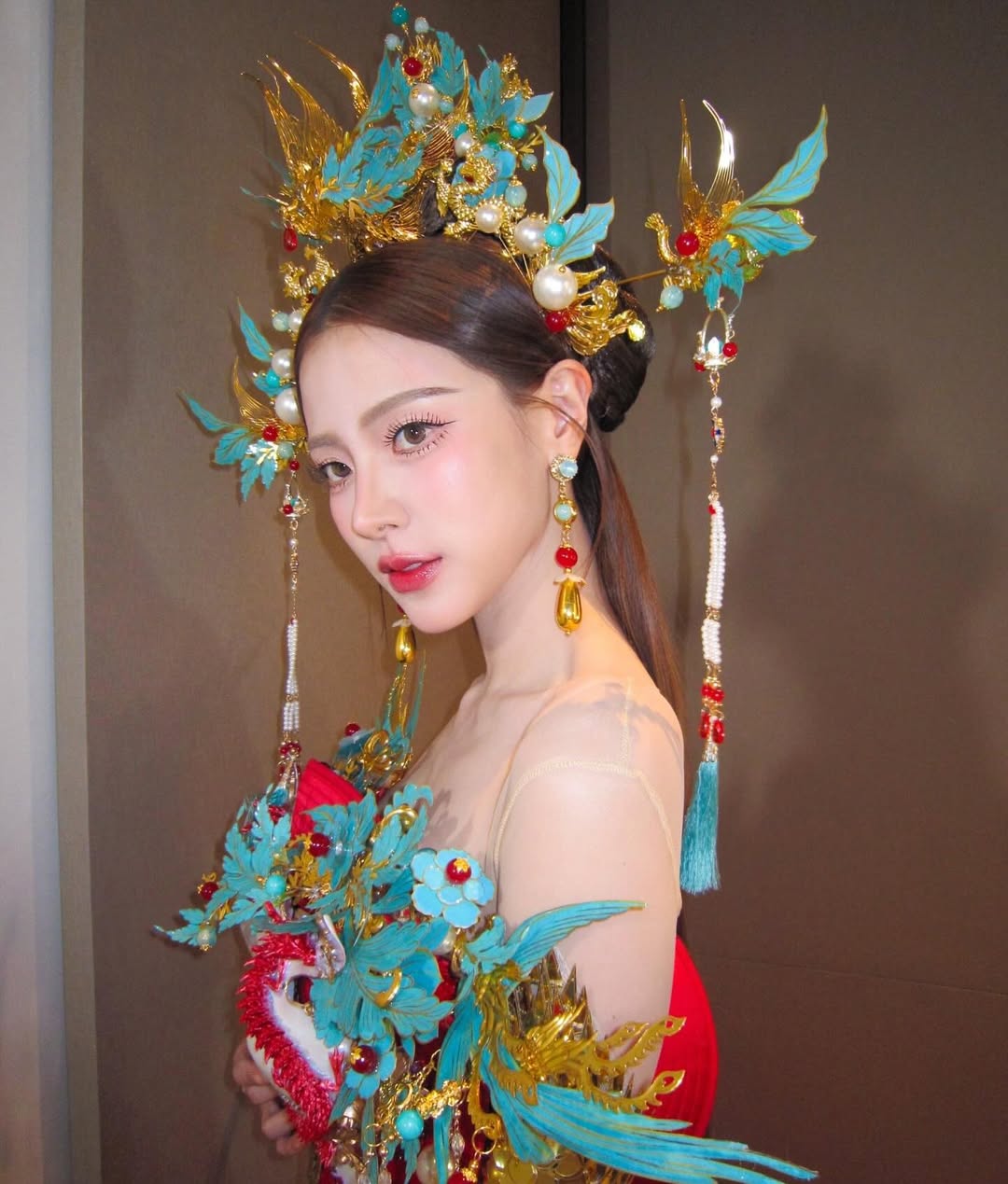 ใบเฟิร์น - พิมพ์ชนก ลือวิเศษไพบูลย์