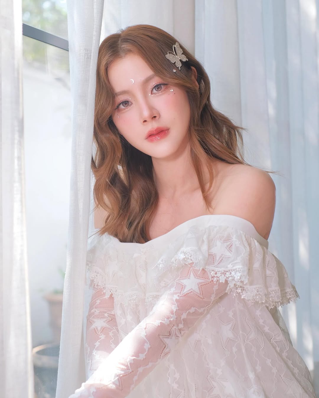 ใบเฟิร์น - พิมพ์ชนก ลือวิเศษไพบูลย์