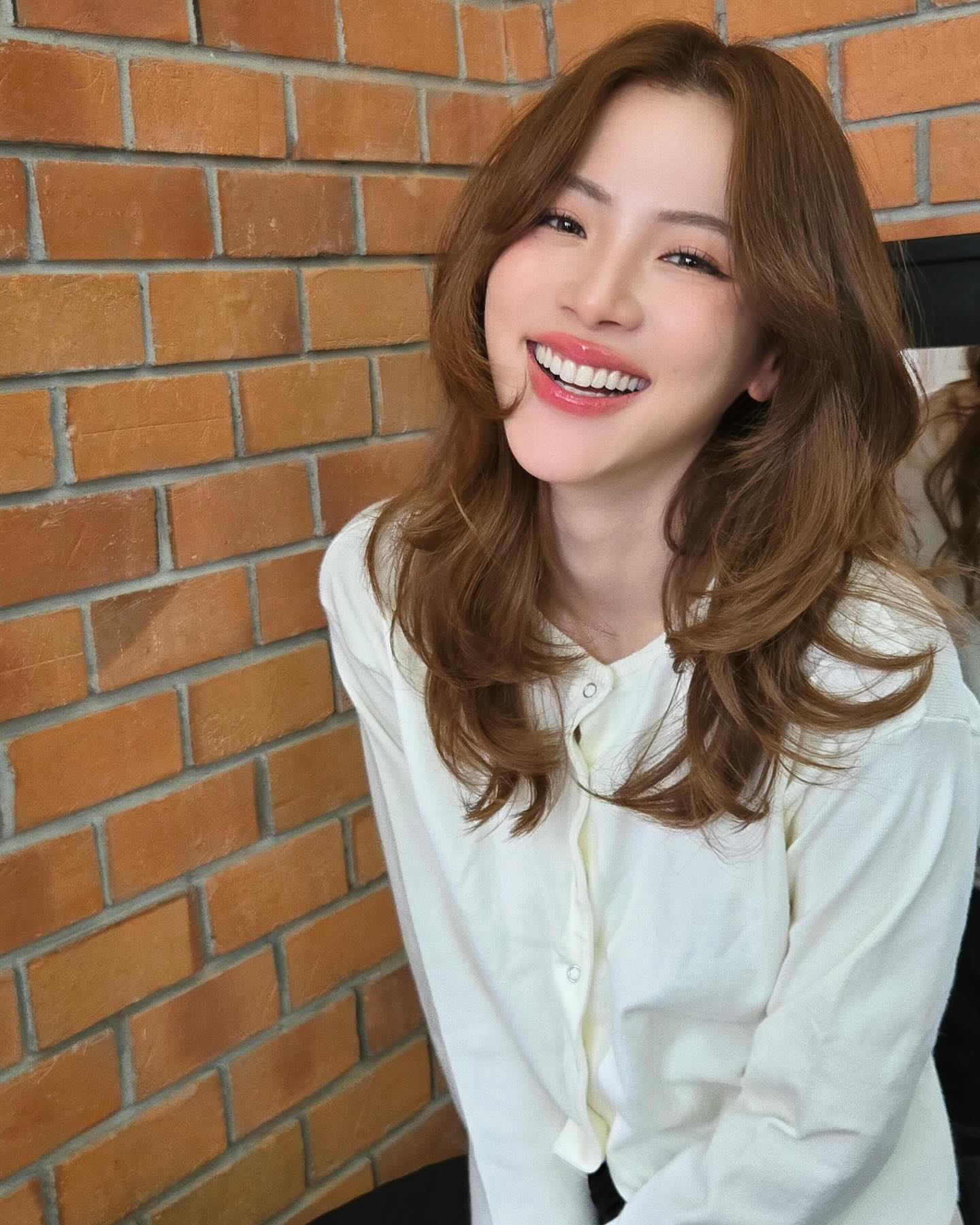 ใบเฟิร์น - พิมพ์ชนก ลือวิเศษไพบูลย์