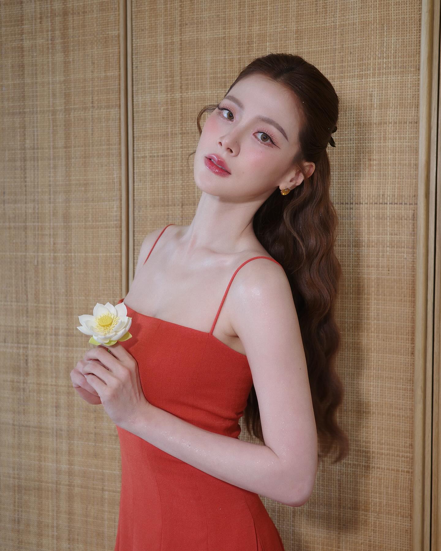 ใบเฟิร์น - พิมพ์ชนก ลือวิเศษไพบูลย์