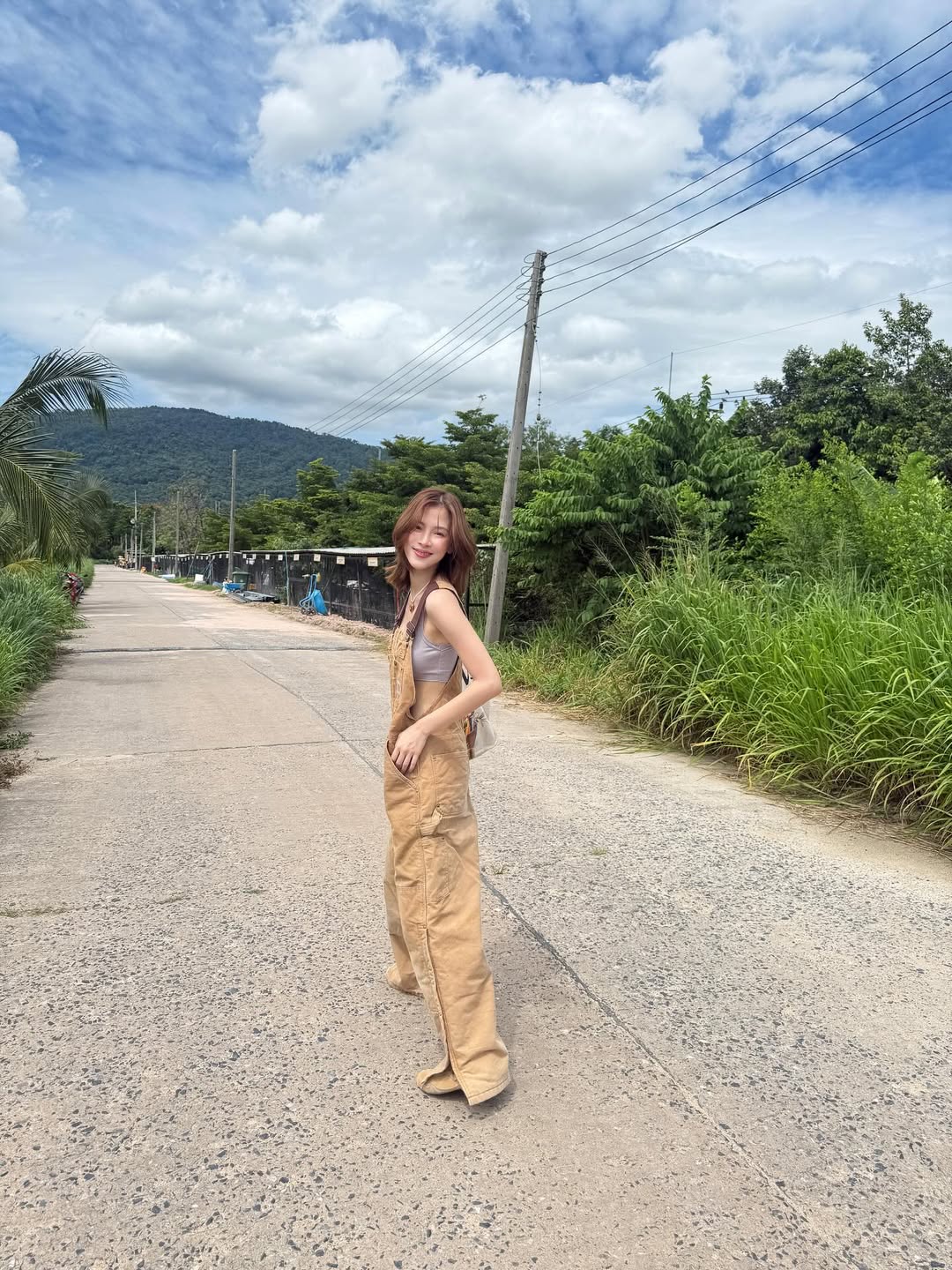 ใบเฟิร์น - พิมพ์ชนก ลือวิเศษไพบูลย์