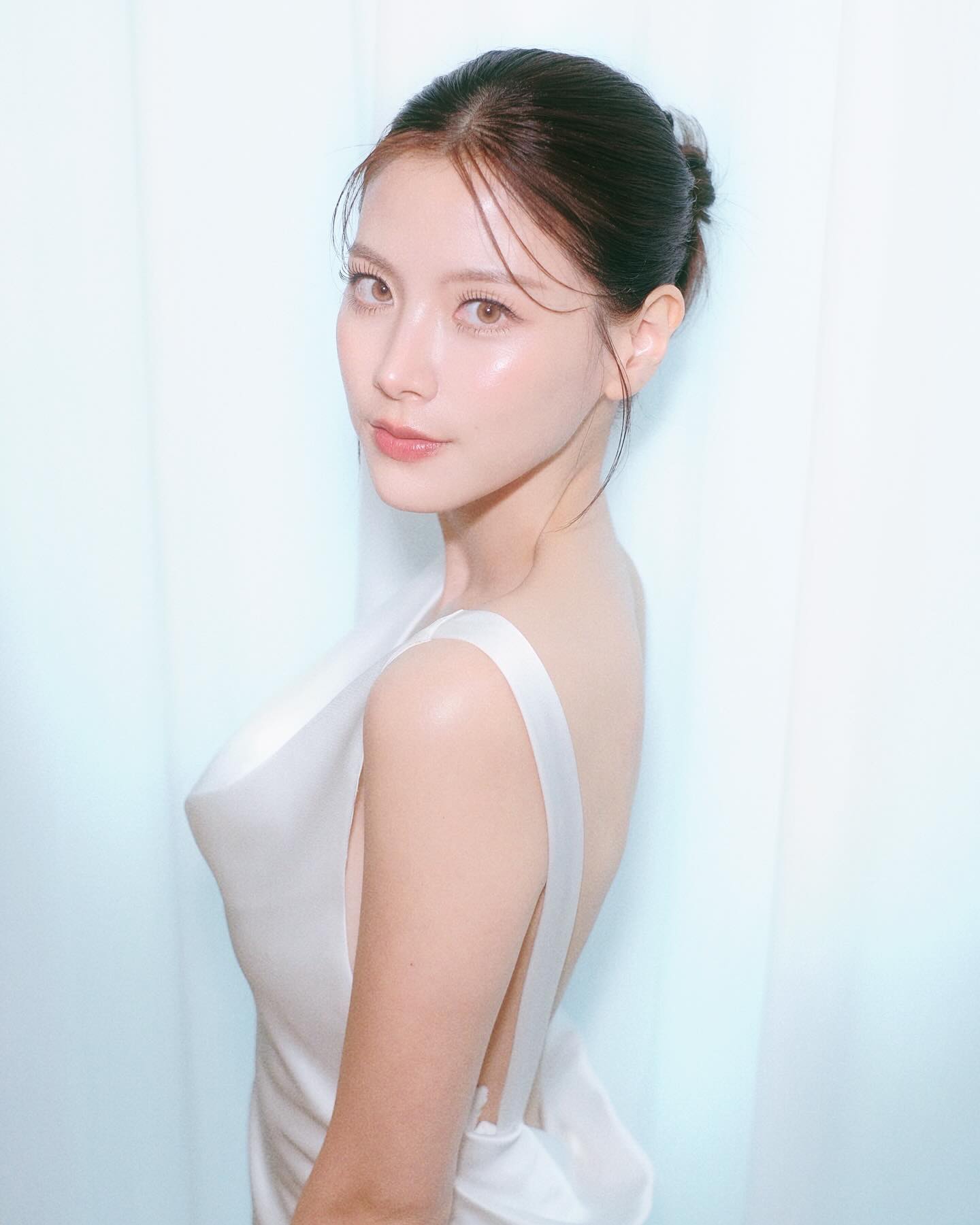 ใบเฟิร์น - พิมพ์ชนก ลือวิเศษไพบูลย์
