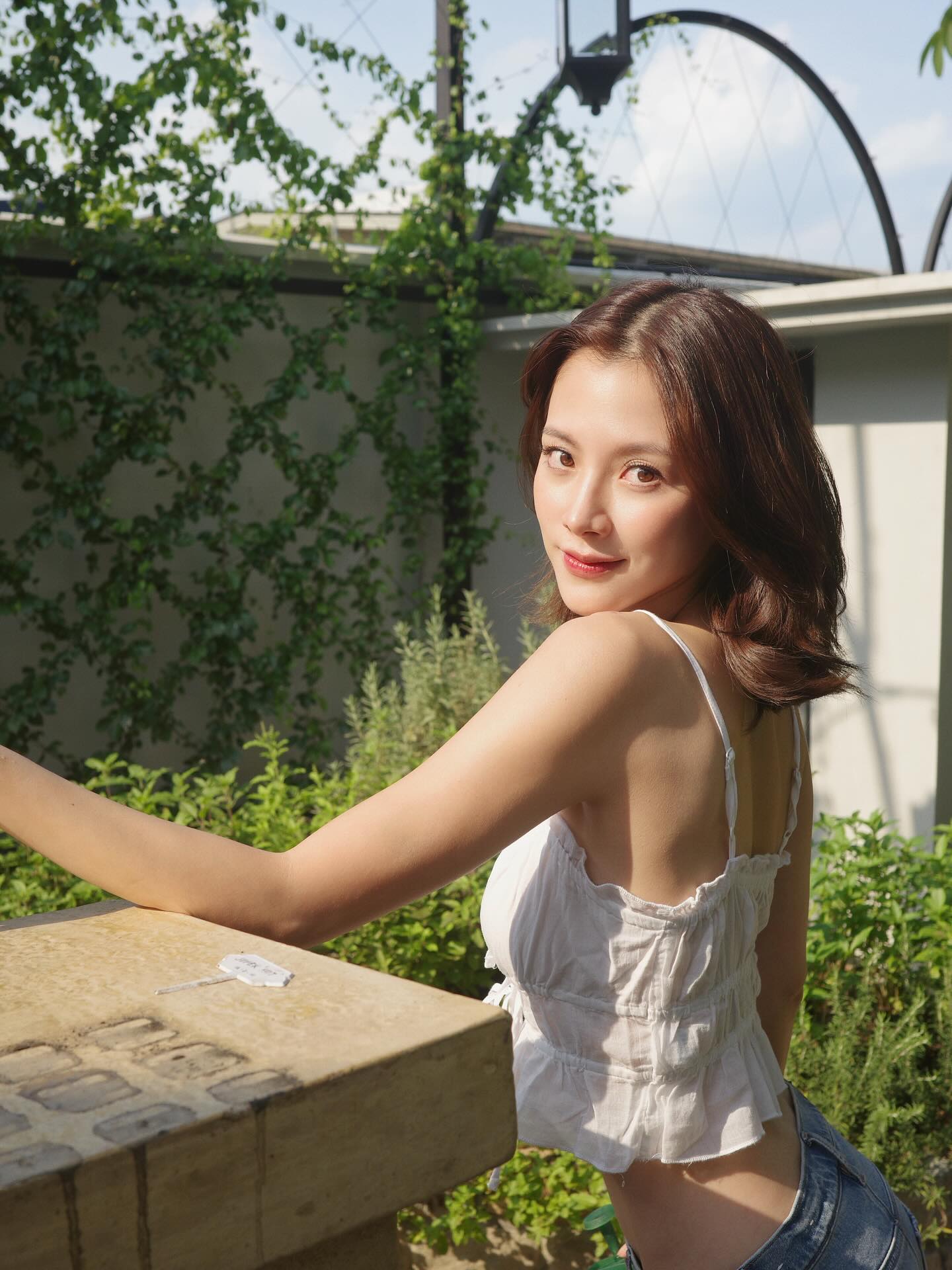 ใบเฟิร์น - พิมพ์ชนก ลือวิเศษไพบูลย์