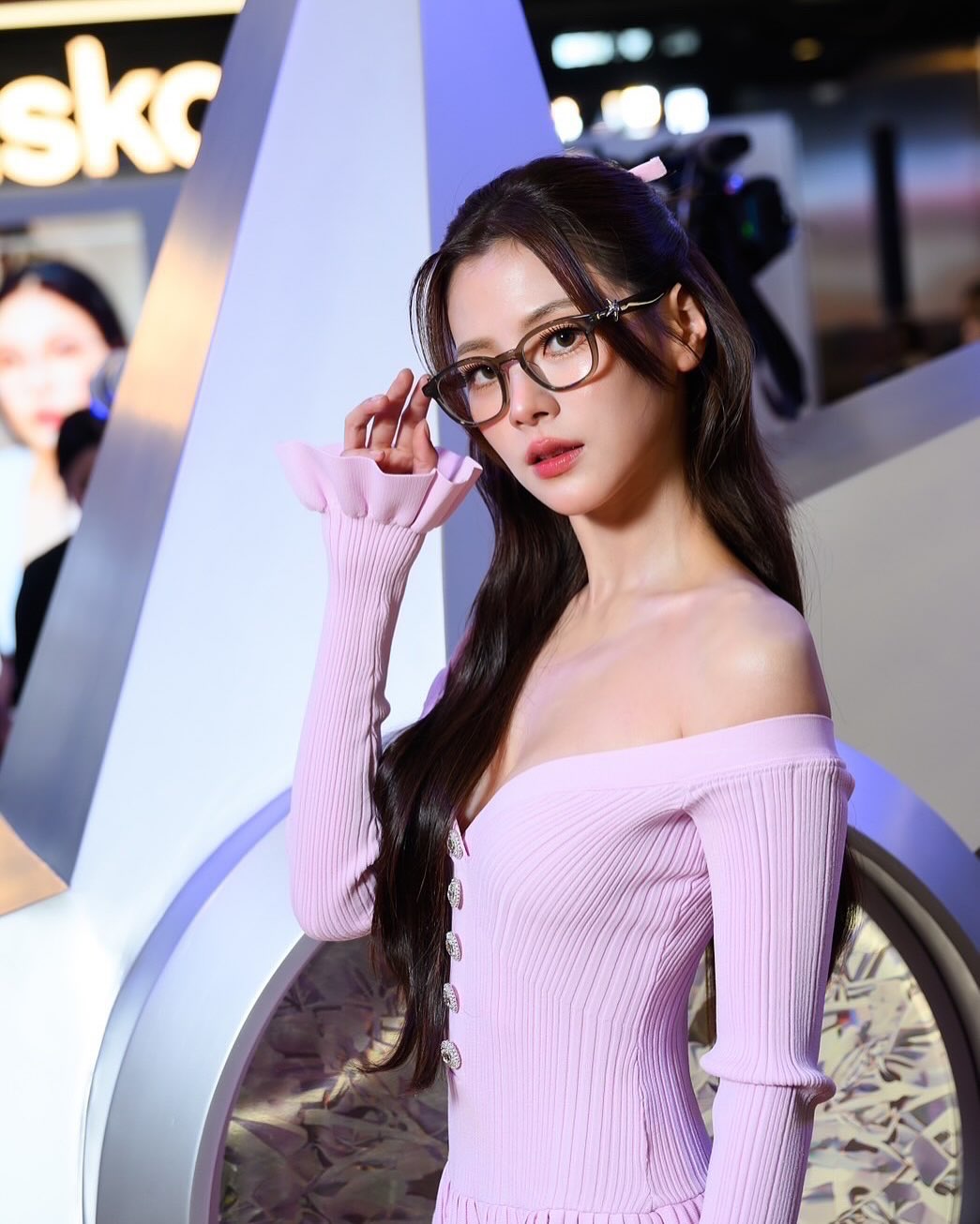 ใบเฟิร์น - พิมพ์ชนก ลือวิเศษไพบูลย์