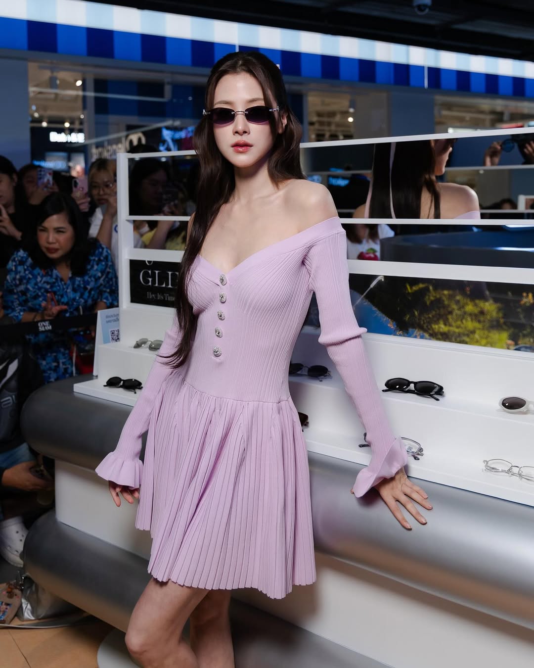 ใบเฟิร์น - พิมพ์ชนก ลือวิเศษไพบูลย์