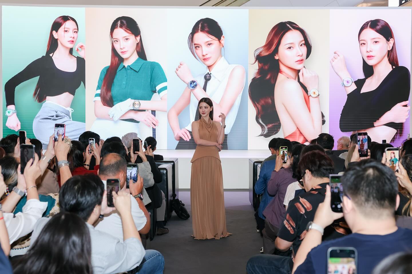 ใบเฟิร์น - พิมพ์ชนก ลือวิเศษไพบูลย์