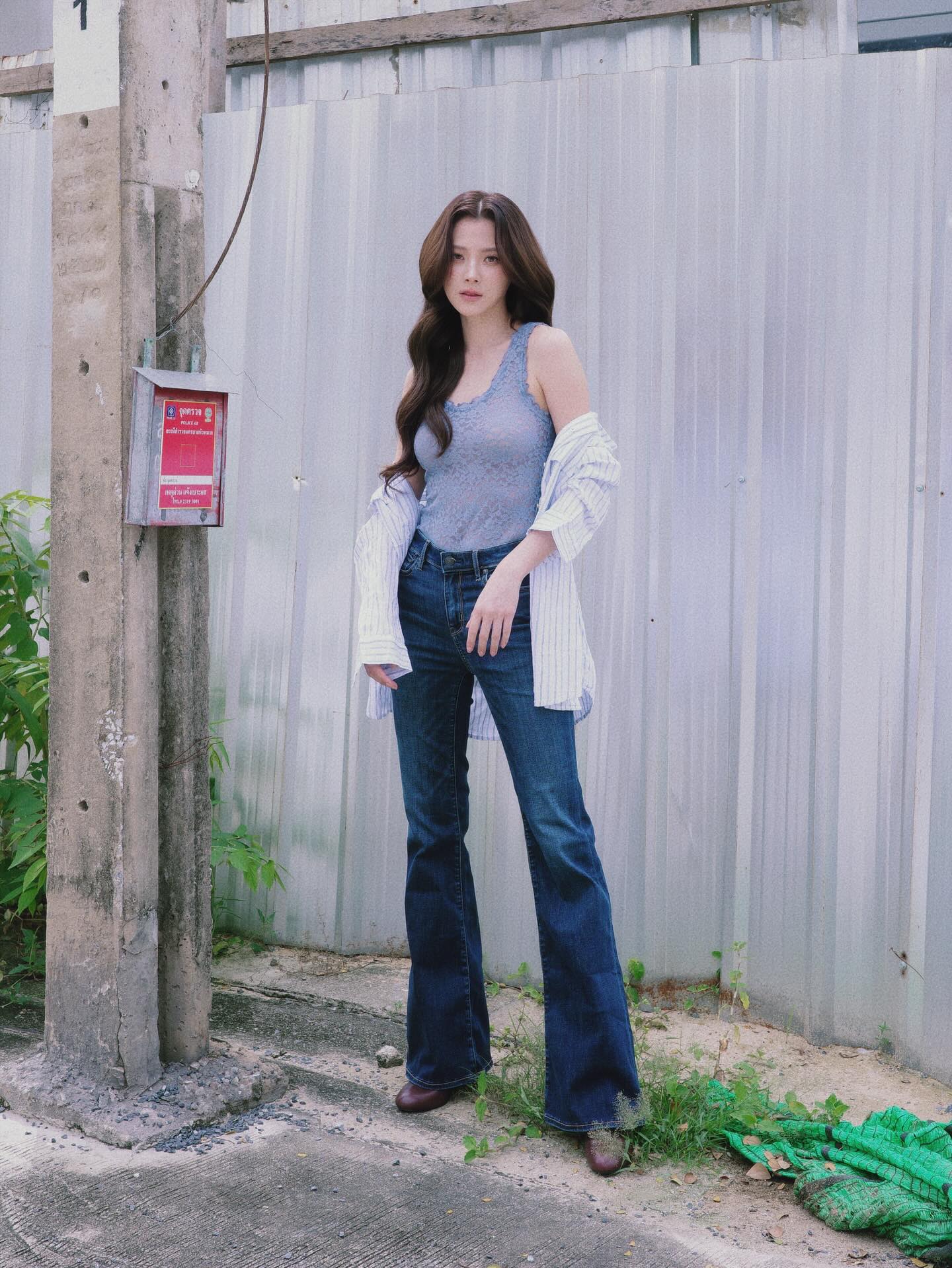 ใบเฟิร์น - พิมพ์ชนก ลือวิเศษไพบูลย์