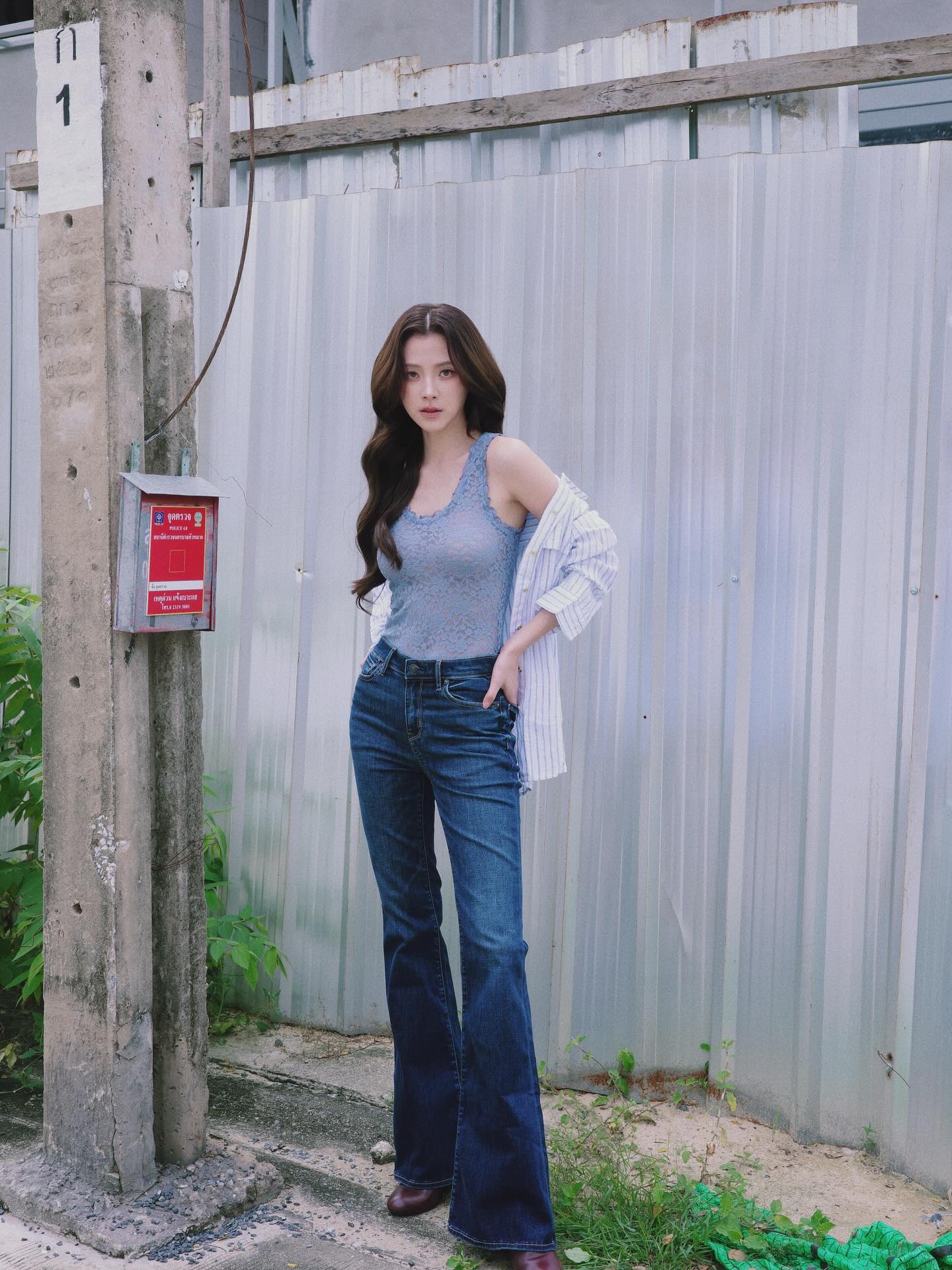 ใบเฟิร์น - พิมพ์ชนก ลือวิเศษไพบูลย์