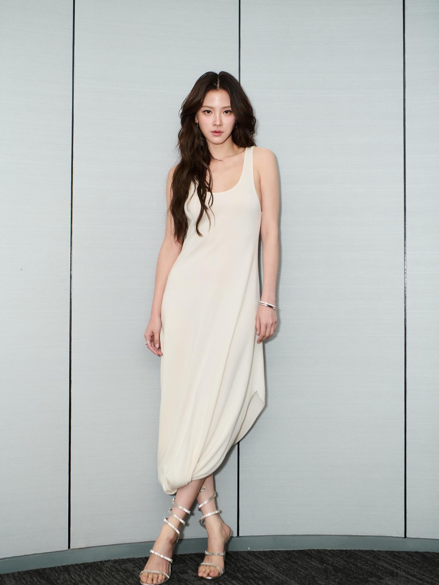 ใบเฟิร์น - พิมพ์ชนก ลือวิเศษไพบูลย์