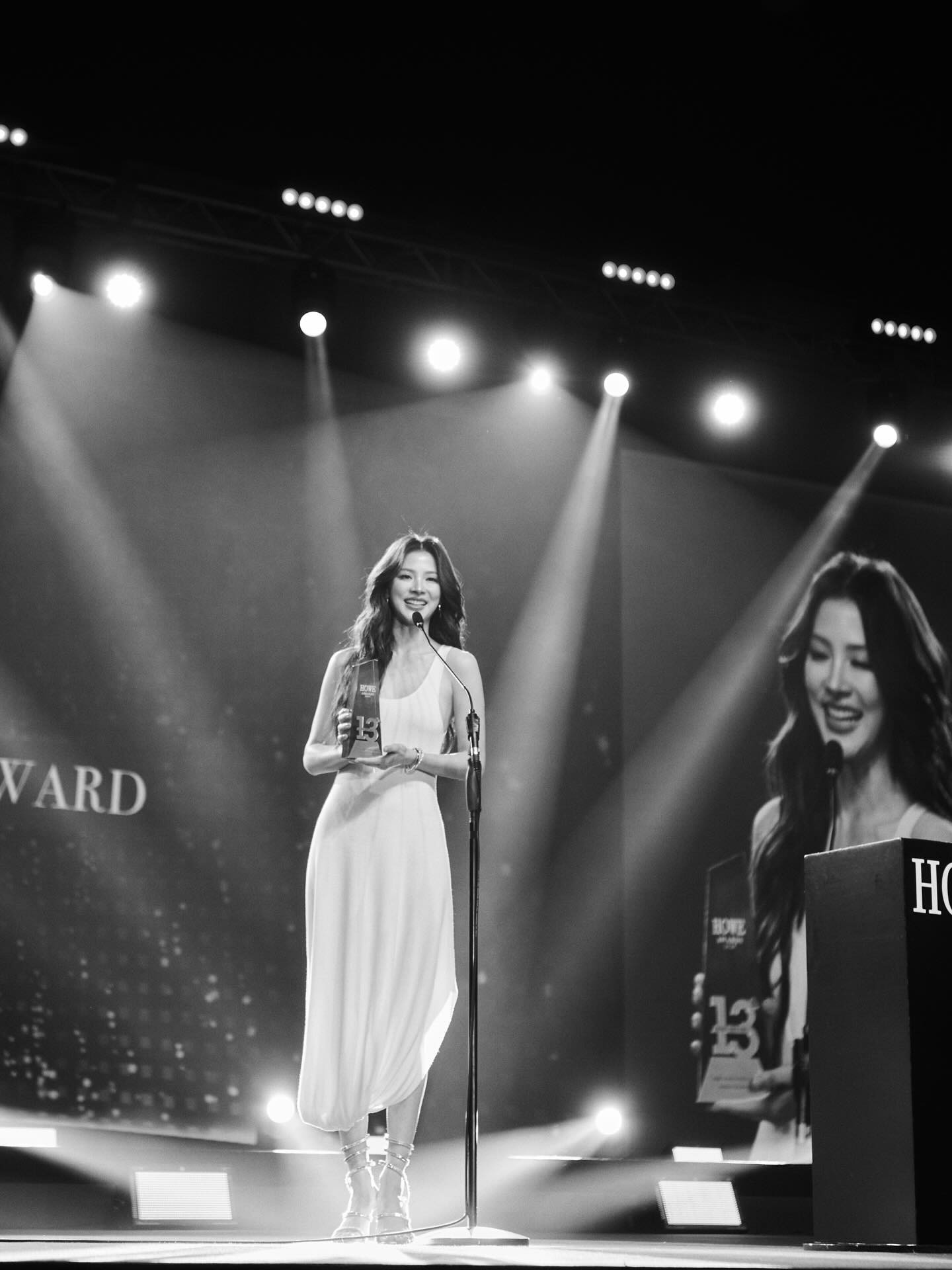 ใบเฟิร์น - พิมพ์ชนก ลือวิเศษไพบูลย์