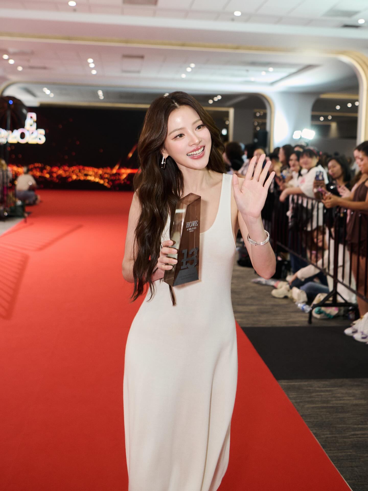 ใบเฟิร์น - พิมพ์ชนก ลือวิเศษไพบูลย์