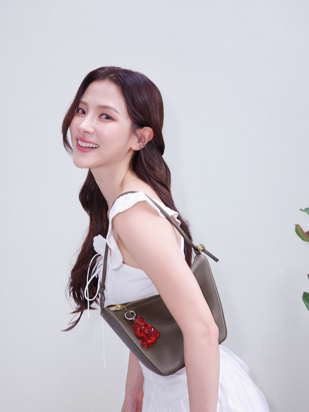 ใบเฟิร์น - พิมพ์ชนก ลือวิเศษไพบูลย์