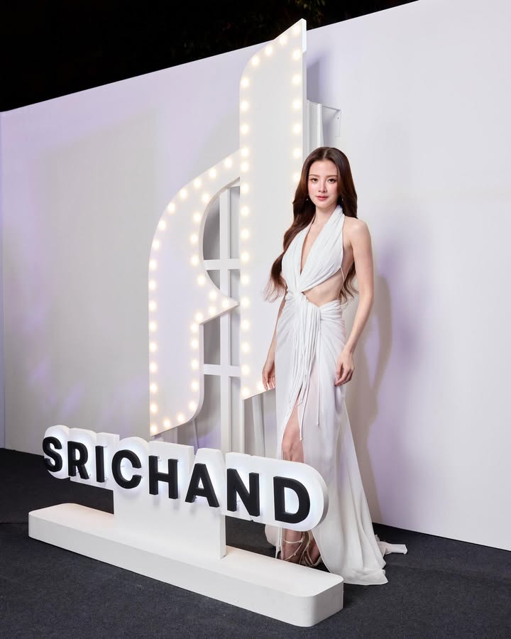 ใบเฟิร์น - พิมพ์ชนก ลือวิเศษไพบูลย์