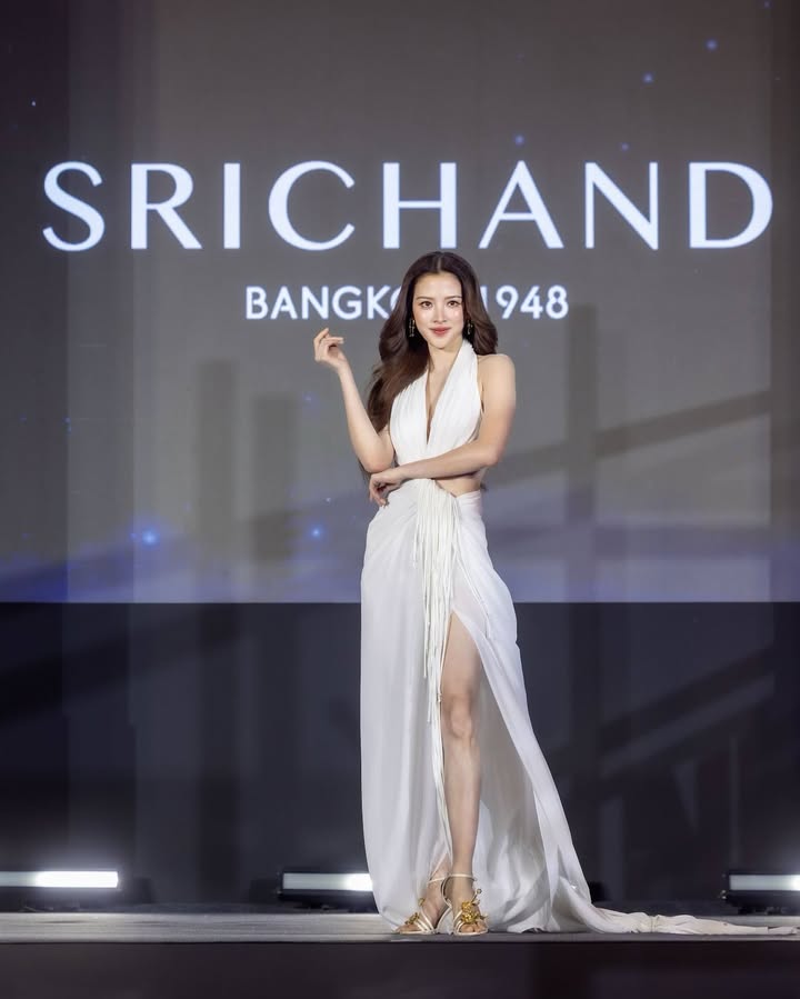 ใบเฟิร์น - พิมพ์ชนก ลือวิเศษไพบูลย์