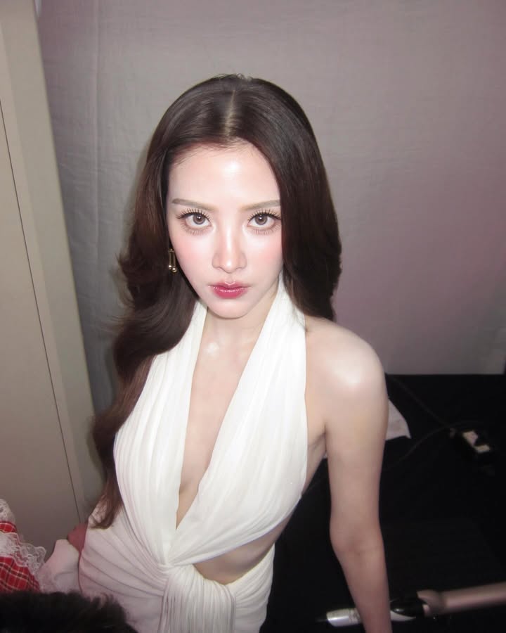 ใบเฟิร์น - พิมพ์ชนก ลือวิเศษไพบูลย์