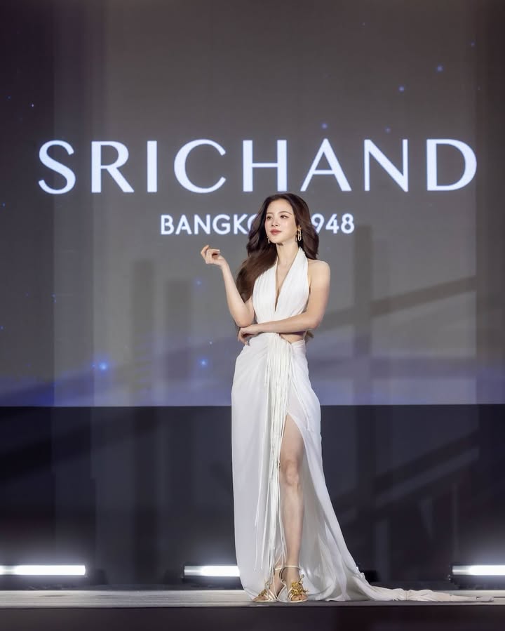 ใบเฟิร์น - พิมพ์ชนก ลือวิเศษไพบูลย์