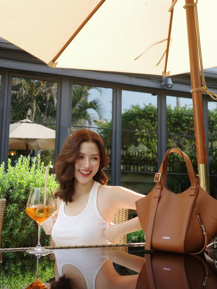 ใบเฟิร์น - พิมพ์ชนก ลือวิเศษไพบูลย์