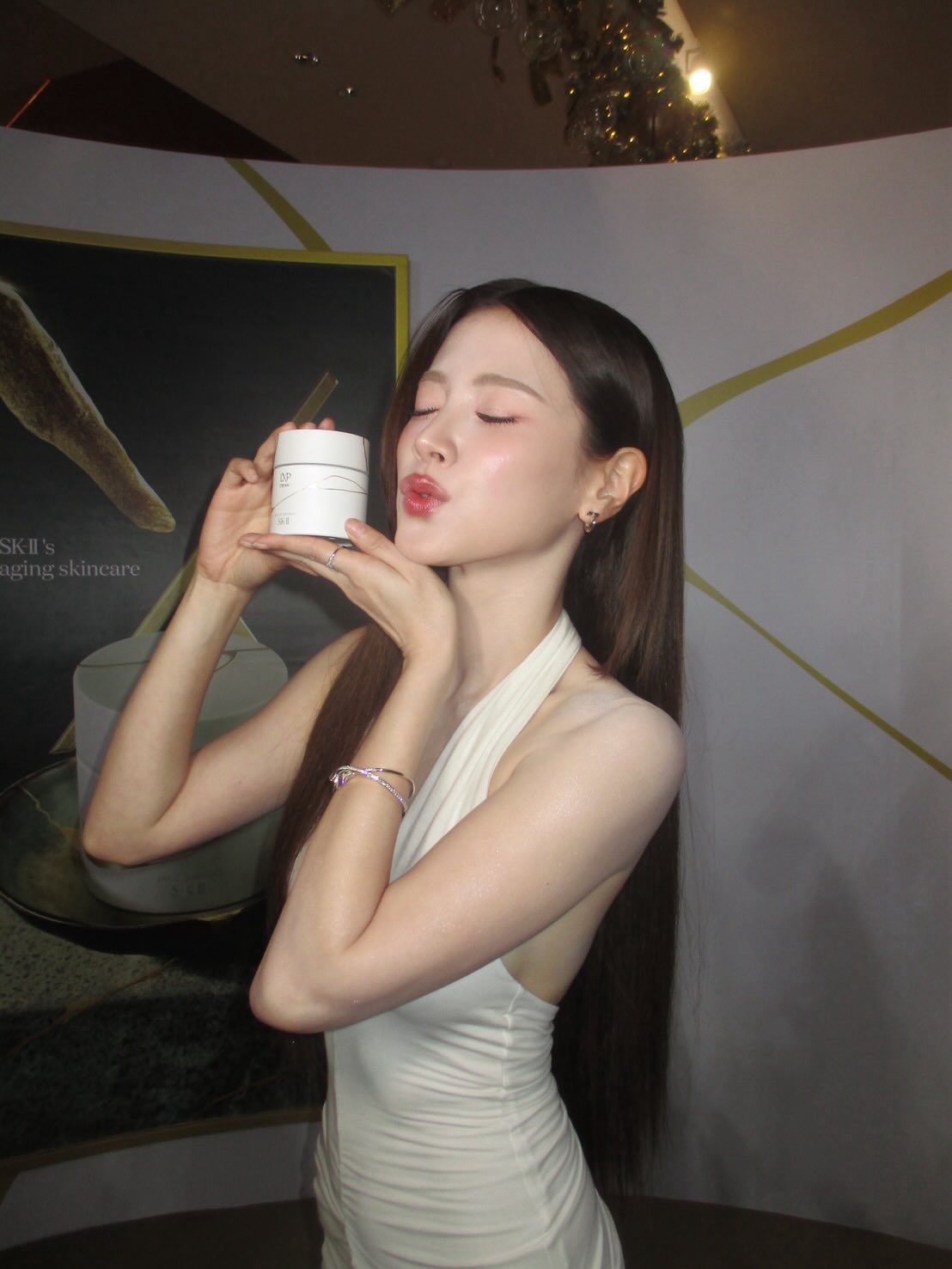 ใบเฟิร์น - พิมพ์ชนก ลือวิเศษไพบูลย์