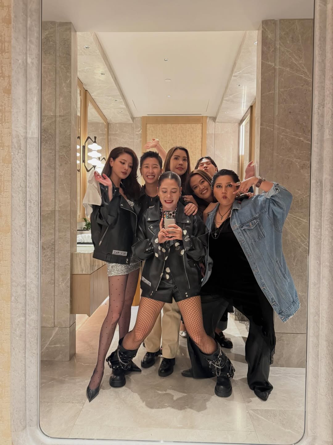 ใบเฟิร์น - พิมพ์ชนก ลือวิเศษไพบูลย์