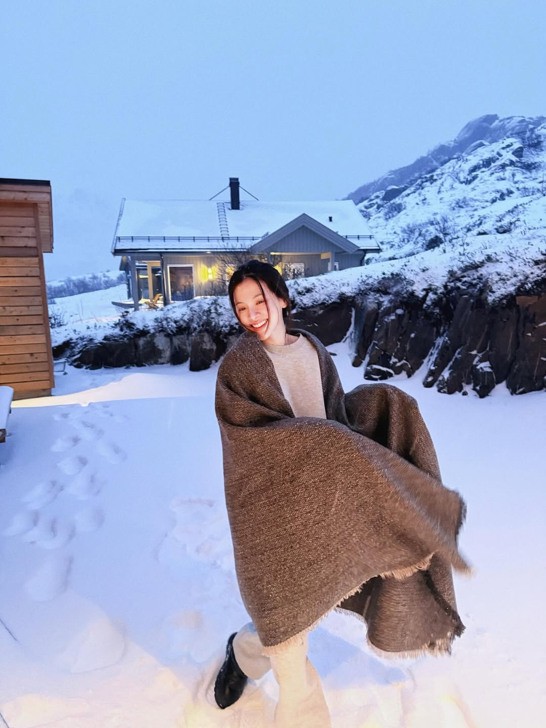 ใบเฟิร์น - พิมพ์ชนก ลือวิเศษไพบูลย์