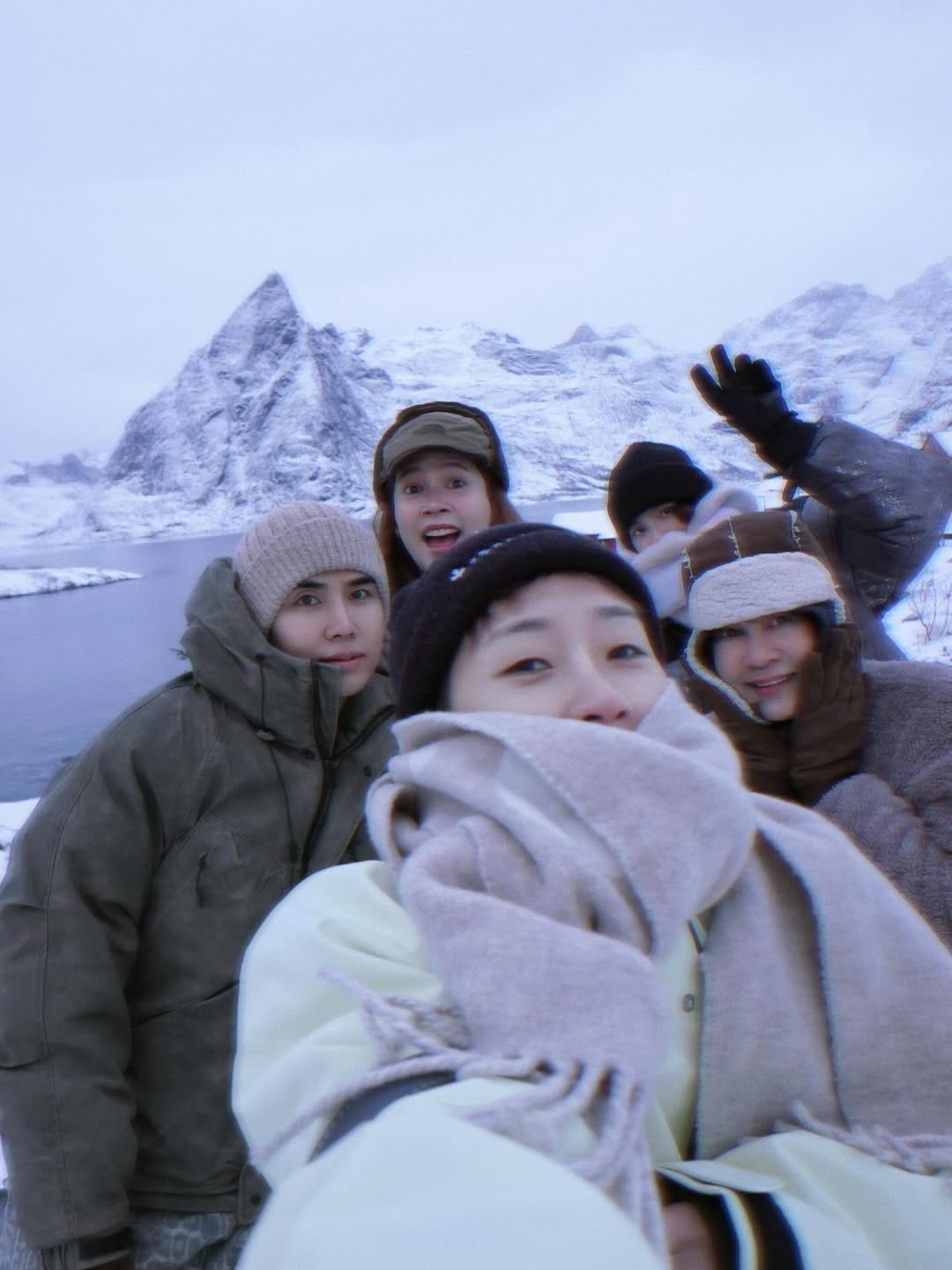 ใบเฟิร์น - พิมพ์ชนก ลือวิเศษไพบูลย์